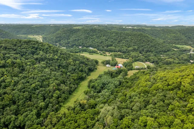 $1,050,000 | 36415 Homer Valley Lane, Winona, MN 55987