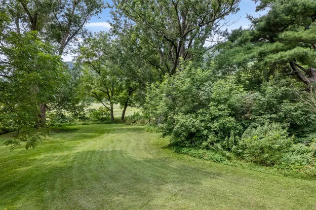 $1,050,000 | 36415 Homer Valley Lane, Winona, MN 55987