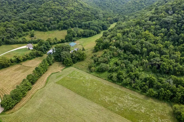 $1,050,000 | 36415 Homer Valley Lane, Winona, MN 55987