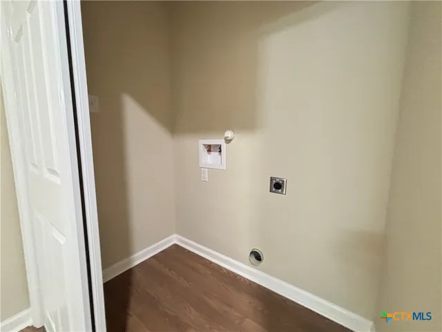 $207,900 | 700 East 5th Street, Nixon, TX 78140