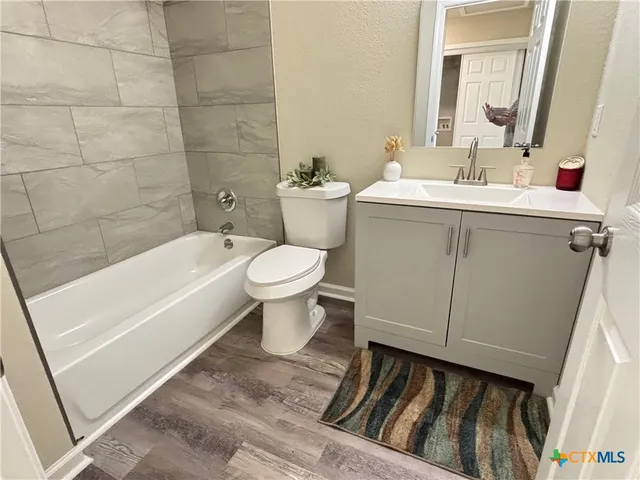 $207,900 | 700 East 5th Street, Nixon, TX 78140