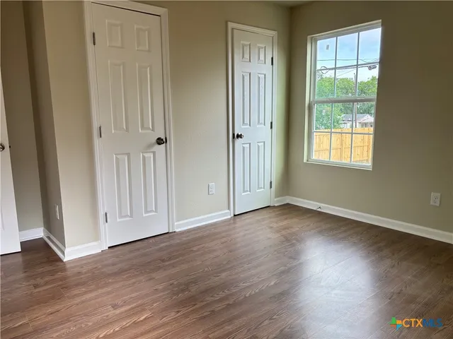 $207,900 | 700 East 5th Street, Nixon, TX 78140