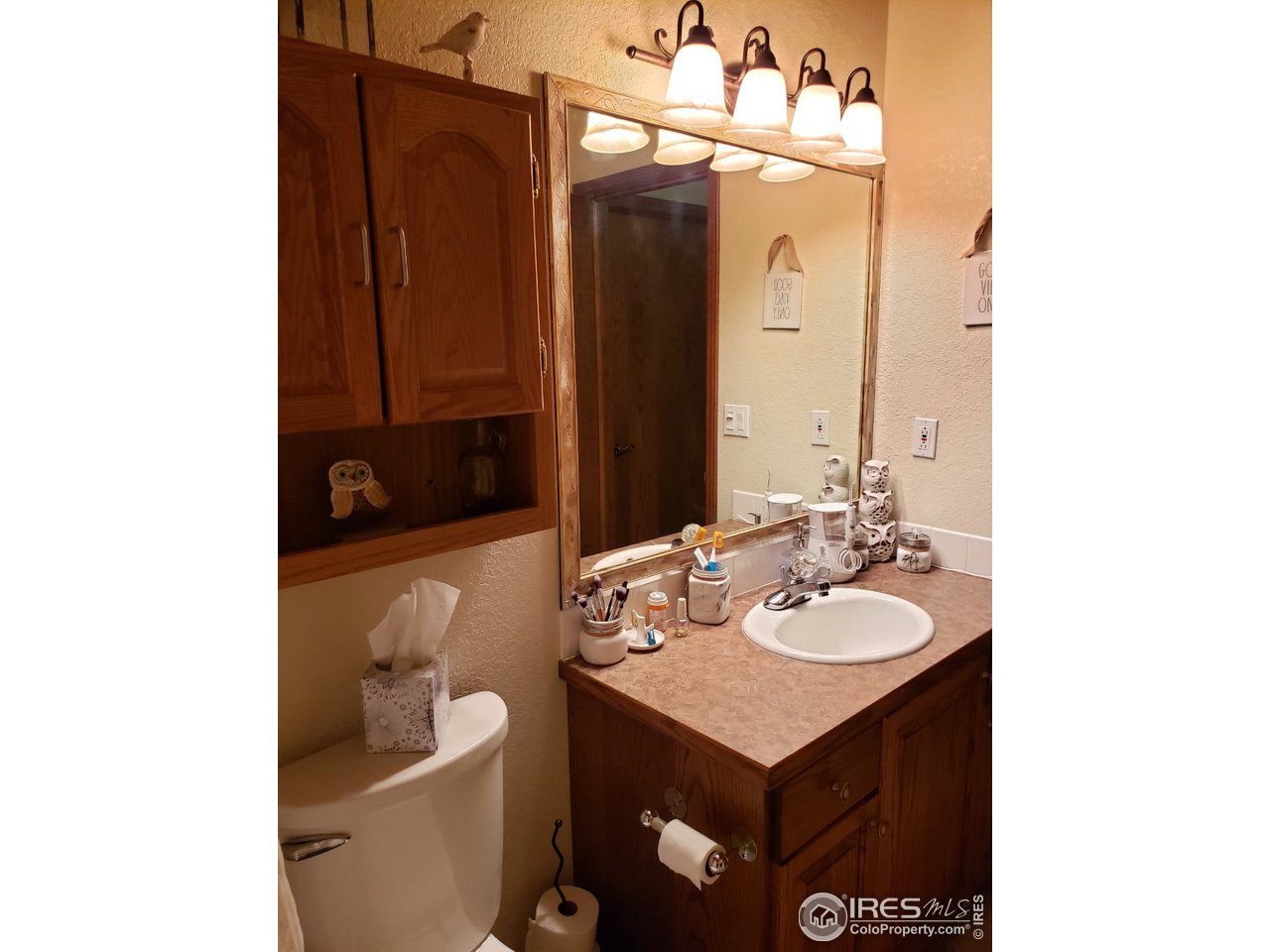4929 10th Street Road Greeley, CO 80634 - Photo 26 of 40 Extra cabinet space