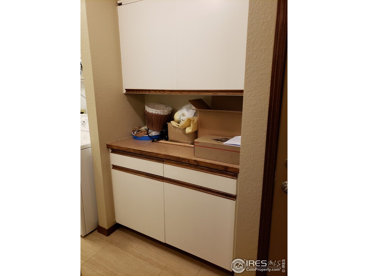 4929 10th Street Road Greeley, CO 80634 - Photo 29 of 40 Use as a Folding Table!