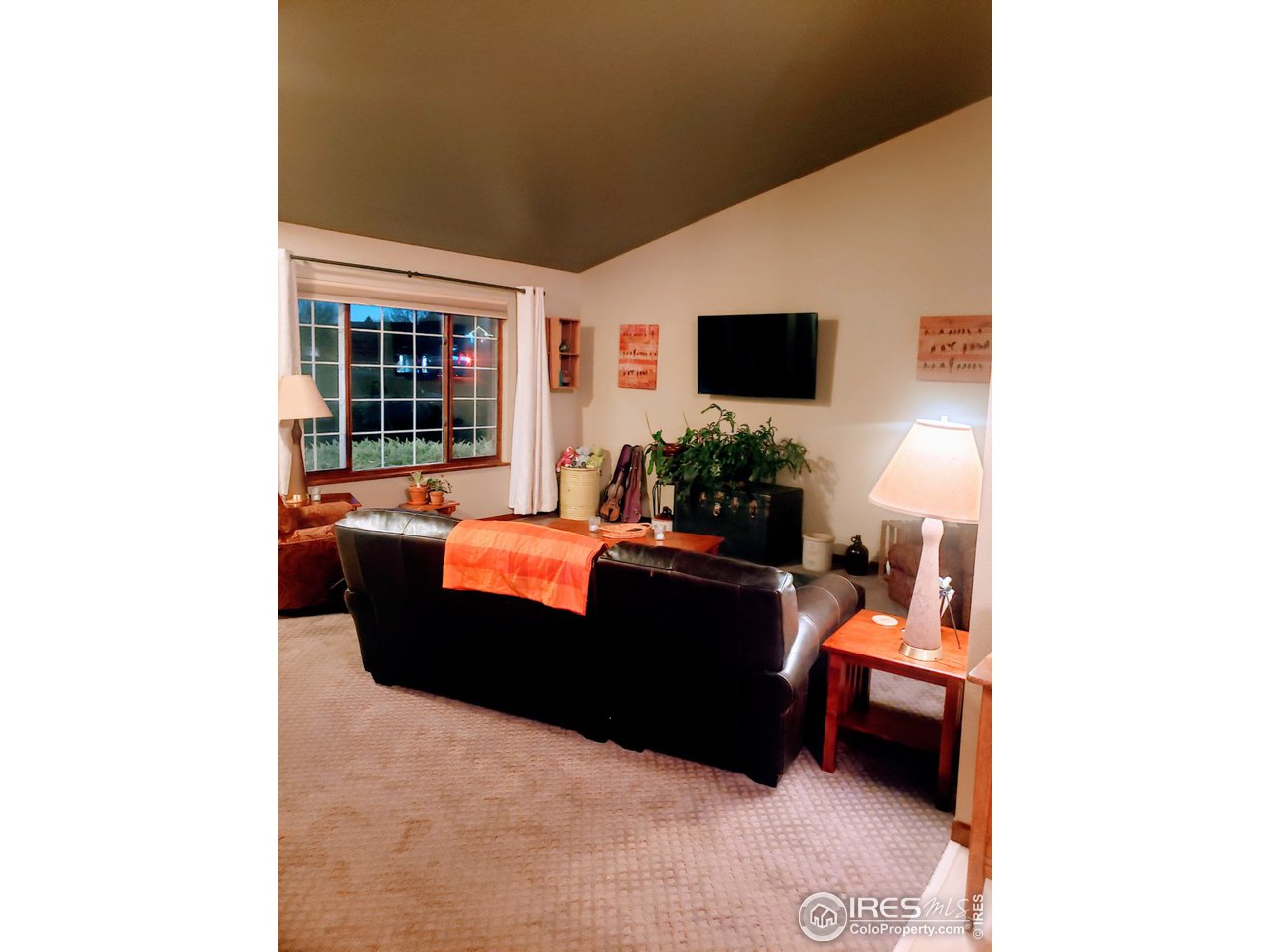 4929 10th Street Road Greeley, CO 80634 - Photo 8 of 40 Large spacious Living Room