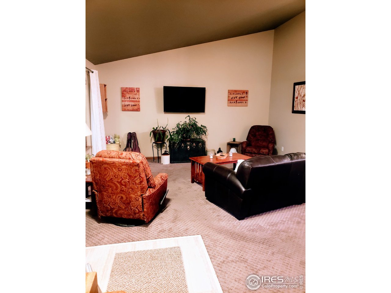 4929 10th Street Road Greeley, CO 80634 - Photo 9 of 40 New Carpet and entry flooring