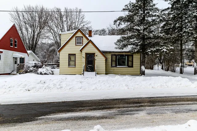 $185,000 | 1520 9th Street, Eau Claire, WI 54703