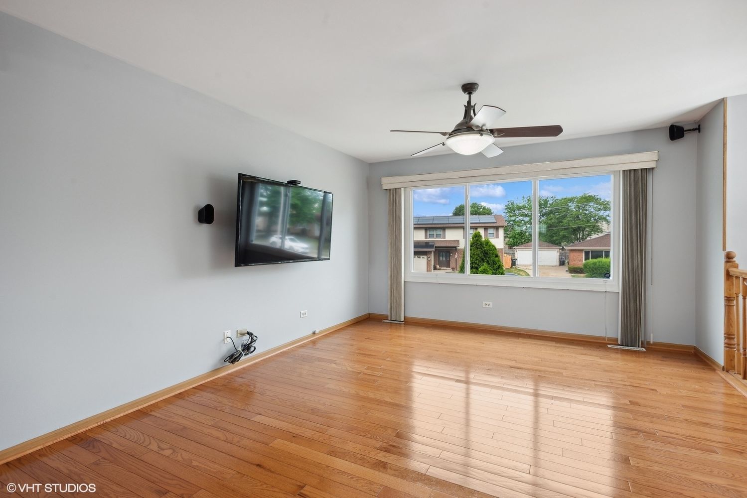 837 Yellowstone Street Carol Stream, IL 60188 - Photo 5 of 19