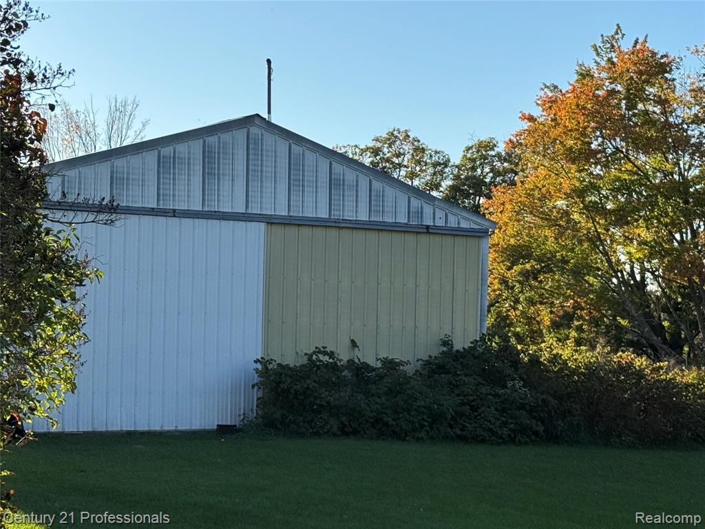 3608 South State Road Glennie, MI 48737 - Photo 8 of 42