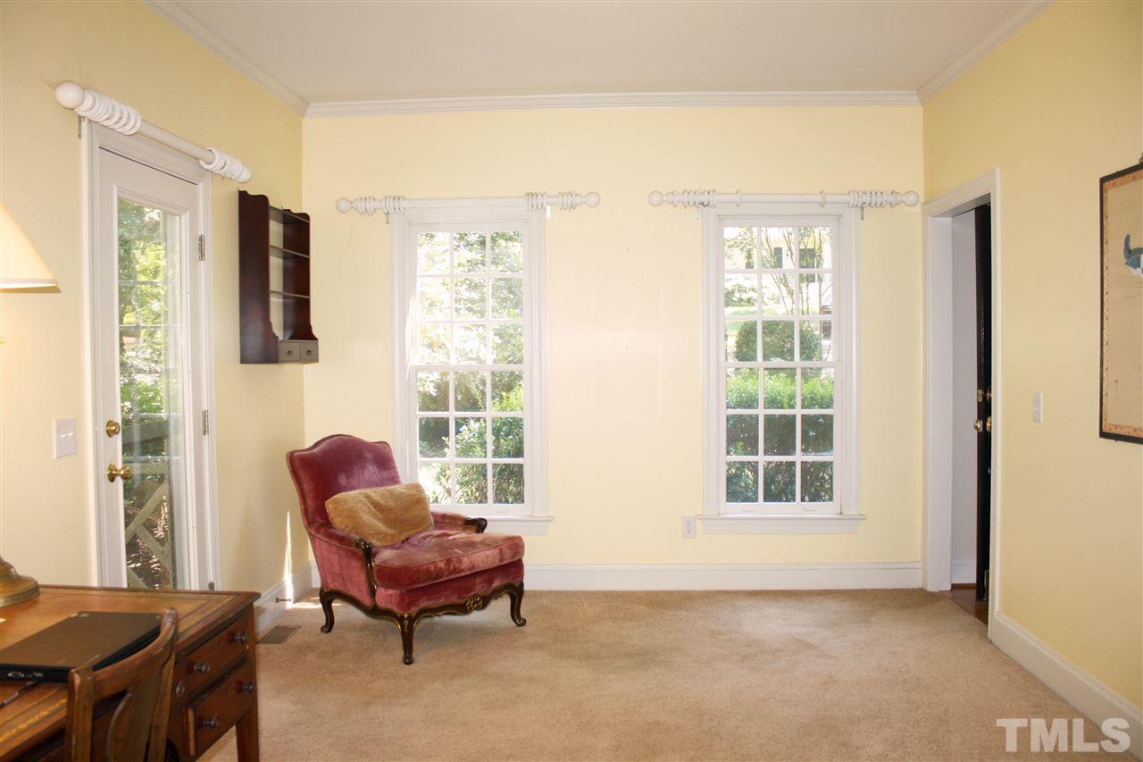2675 Lakeview Drive Raleigh, NC 27608 - Photo 6 of 25 Gallery Image 6