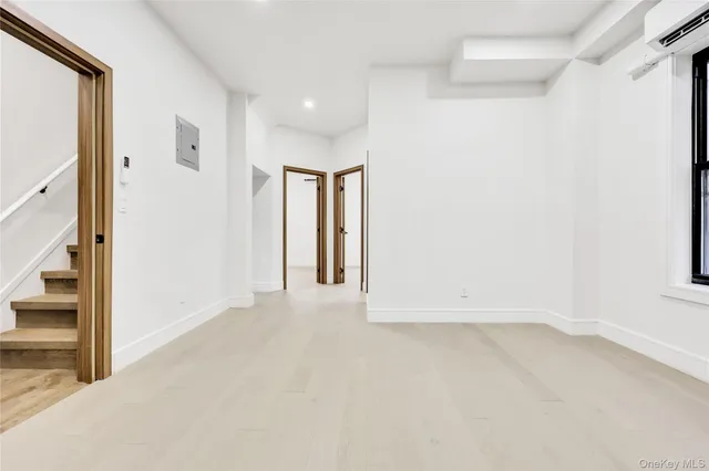 $1,289,000 | 1024 East 226th Street | Wakefield