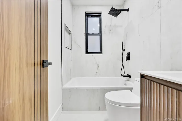 $1,289,000 | 1024 East 226th Street | Wakefield