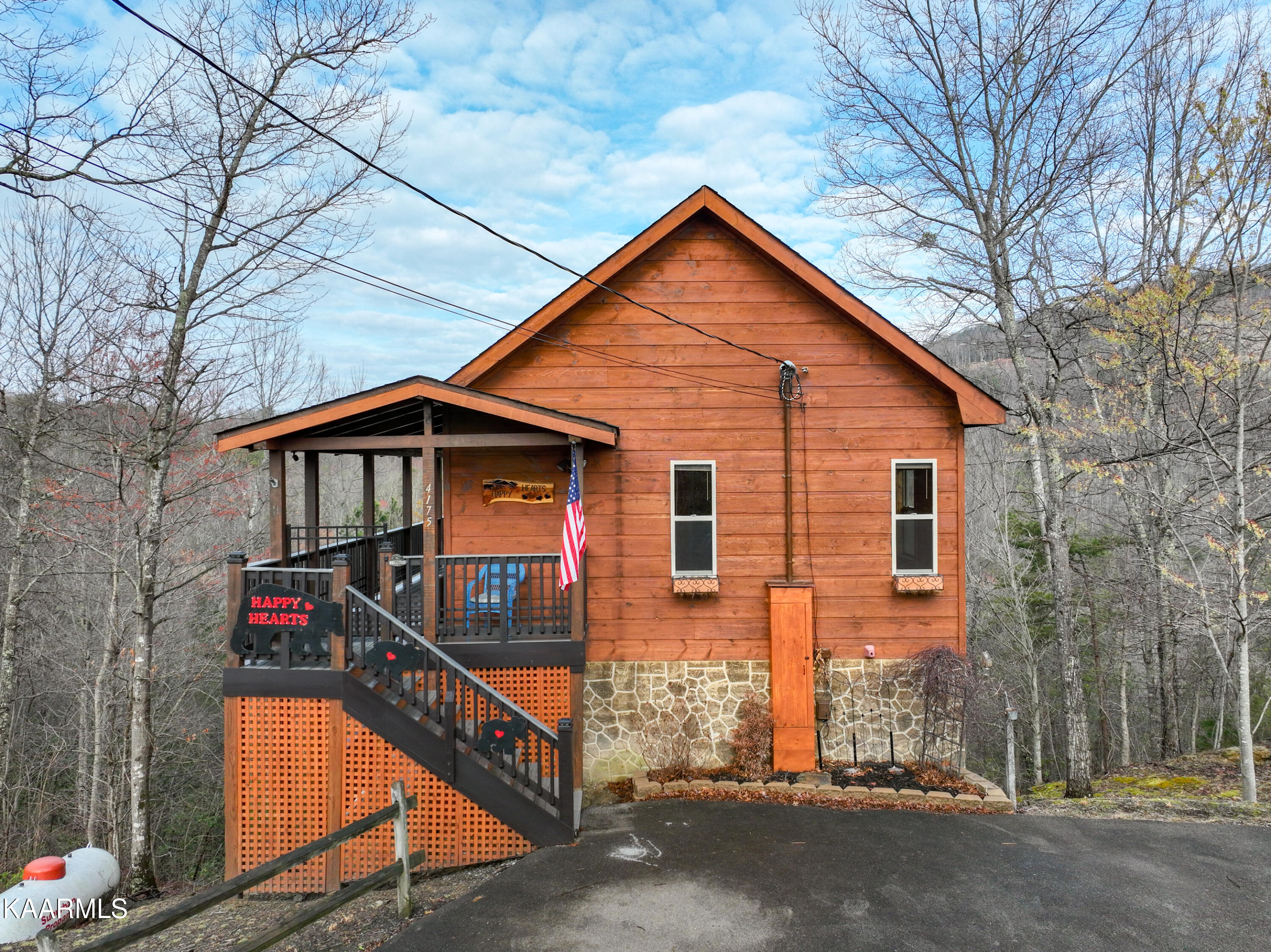 4175 Chamberlain Lane, Sevierville, TN 37862 Compass