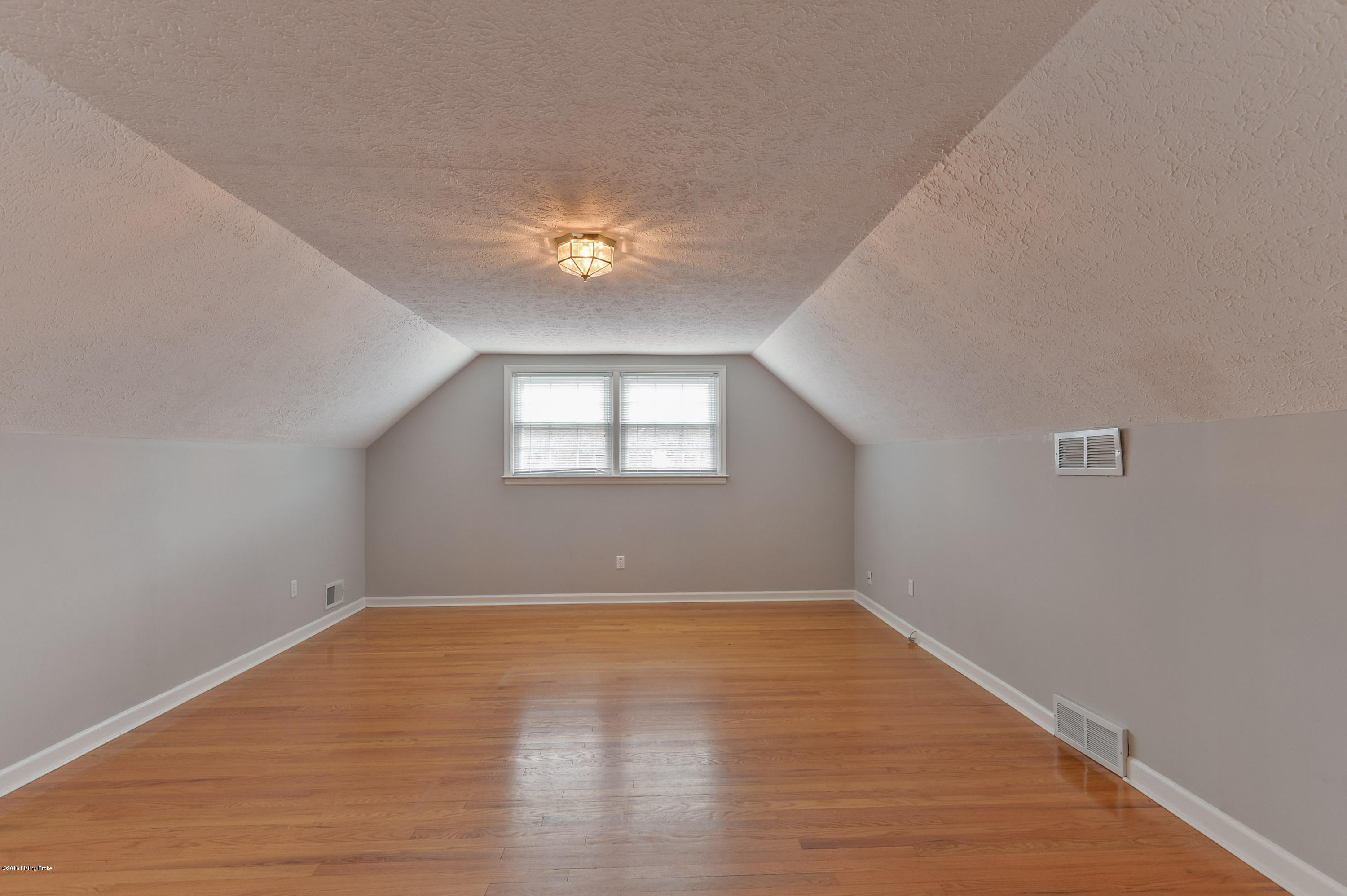 306 Fox Run Road Louisville, KY 40207 - Photo 16 of 31 22 LSIR 20161216