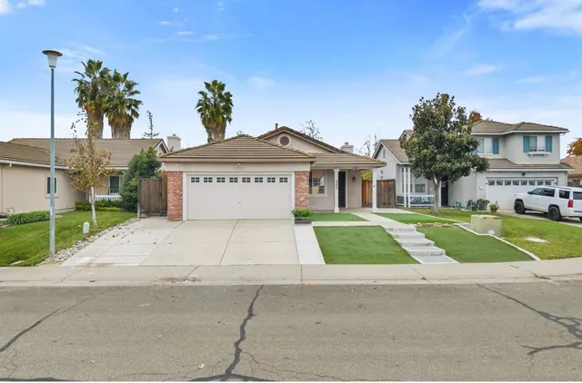 $477,000 | 982 Padbury Court, Galt, CA 95632