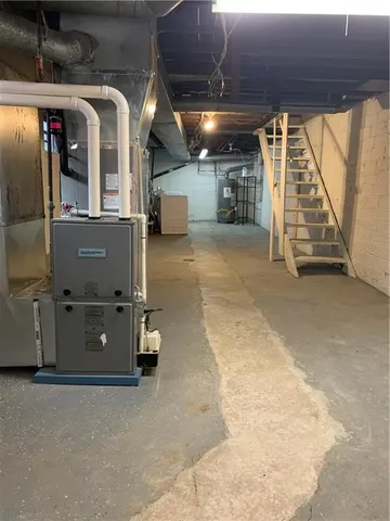 $2,400 | 2607 Shady Avenue, Pittsburgh, PA 15217