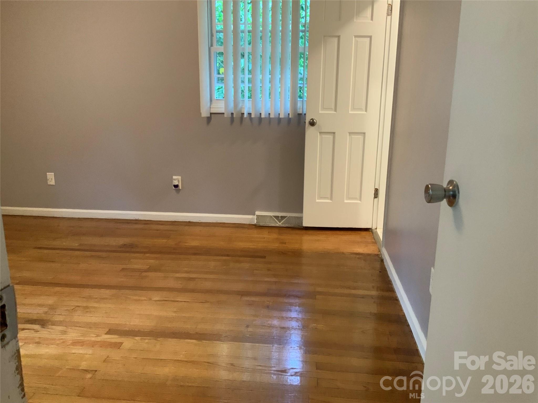 44 Rathfarnham Road Asheville, NC 28803 - Photo 22 of 38