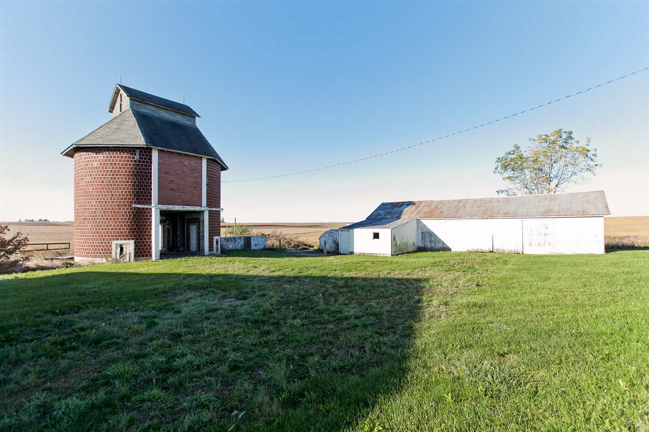 3228 Benton Iowa Road Norway, IA 52318 - Photo 40 of 45 Gallery Image 40
