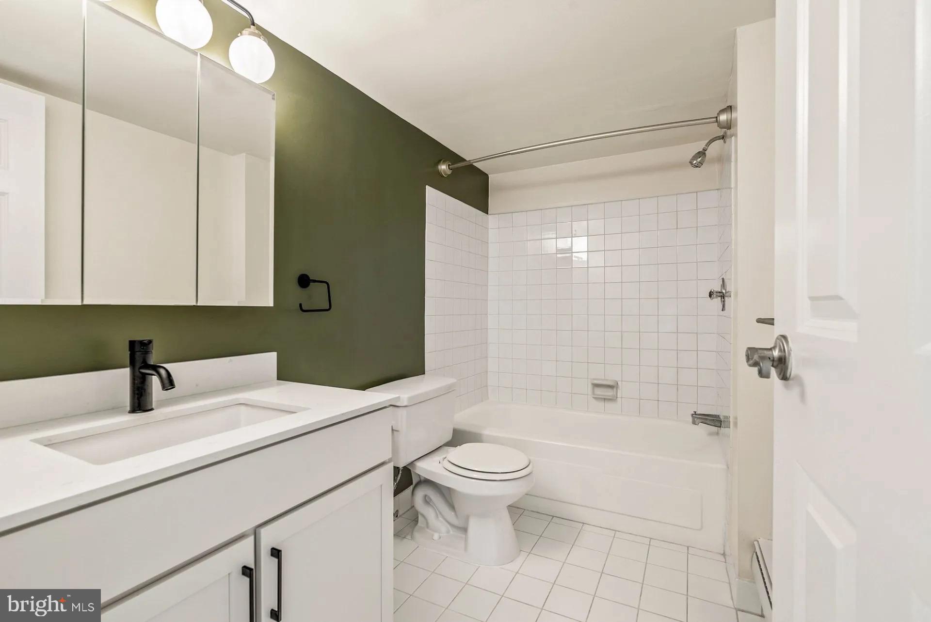 1500 Locust Street, Unit 1B2412 Philadelphia, PA 19102 - Photo 14 of 25