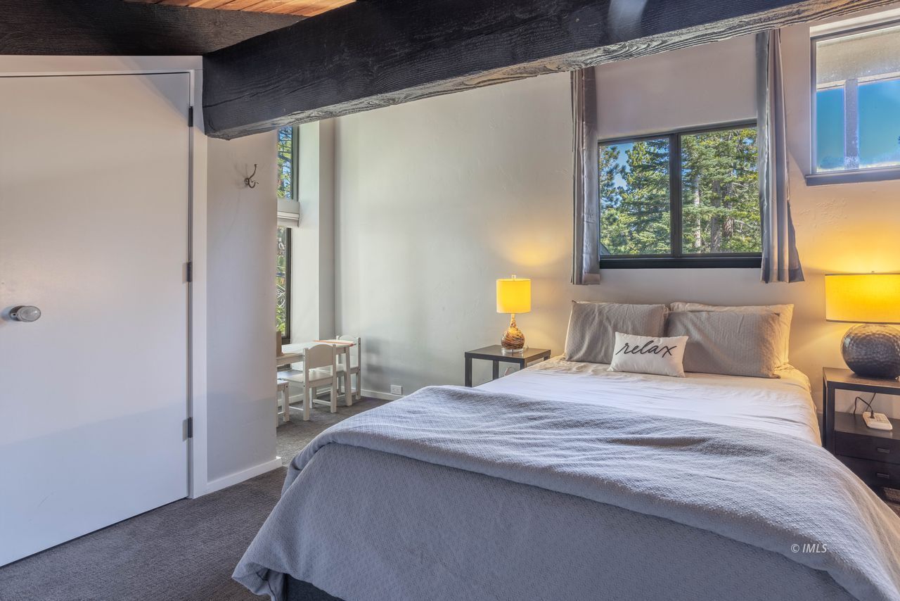 152 Viewpoint Road, Unit 120 Mammoth Lakes, CA 93546 - Photo 18 of 30 Untitled