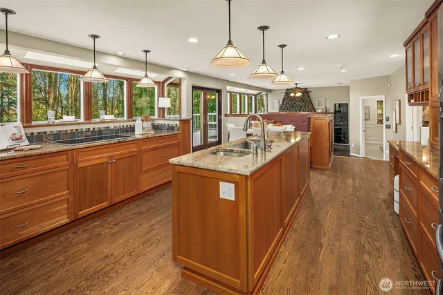 $2,475,000 | 4764 155th Place Southeast, Bellevue, WA 98006