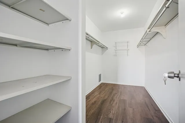 $170,000 | 112 Mullingar Court, Unit 2B, Schaumburg, IL 60193