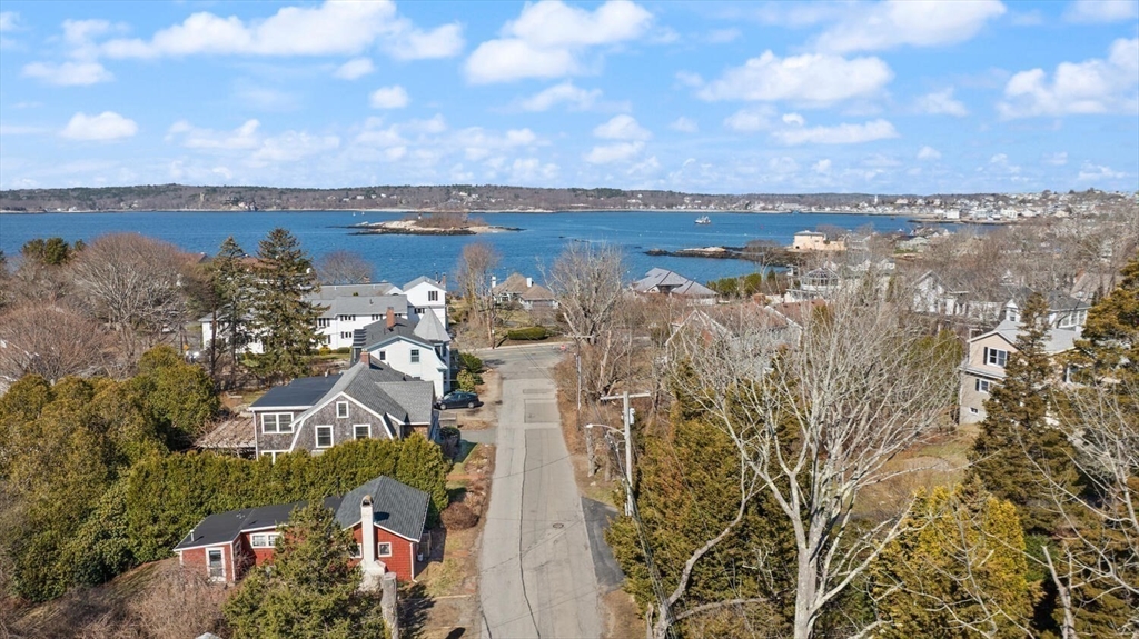 5 Grapevine Road Gloucester, MA 01930 - Photo 6 of 21