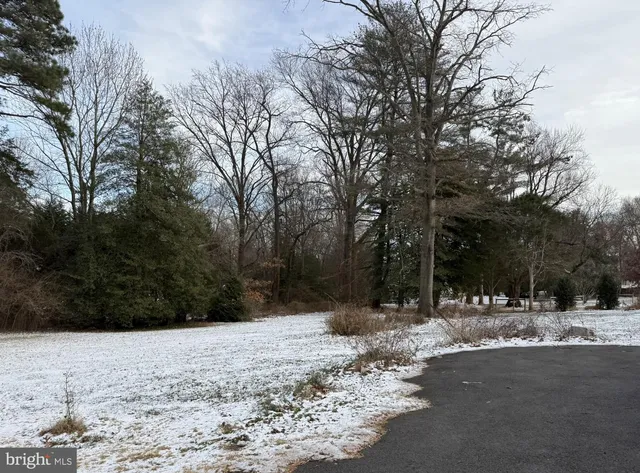 $900,000 | 2807 Cedar Lane, Vienna, VA 22180