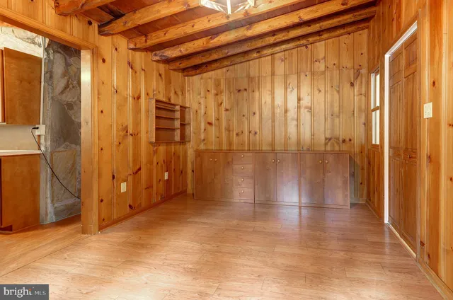 $405,000 | 558 Hemlock Lane, Bluemont, VA 20135