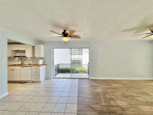 $1,350 | 1550 11th Street Northeast, Unit E2, Winter Haven, FL 33881