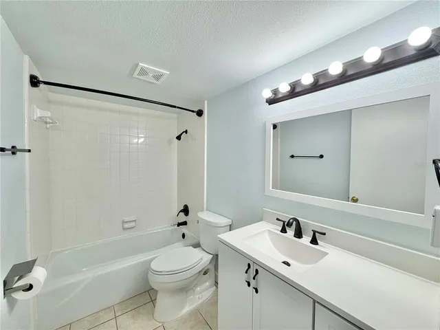 $1,350 | 1550 11th Street Northeast, Unit E2, Winter Haven, FL 33881