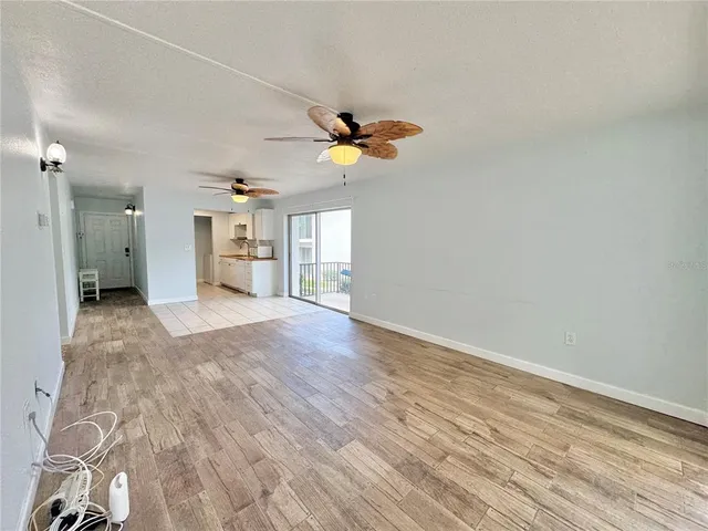 $1,350 | 1550 11th Street Northeast, Unit E2, Winter Haven, FL 33881