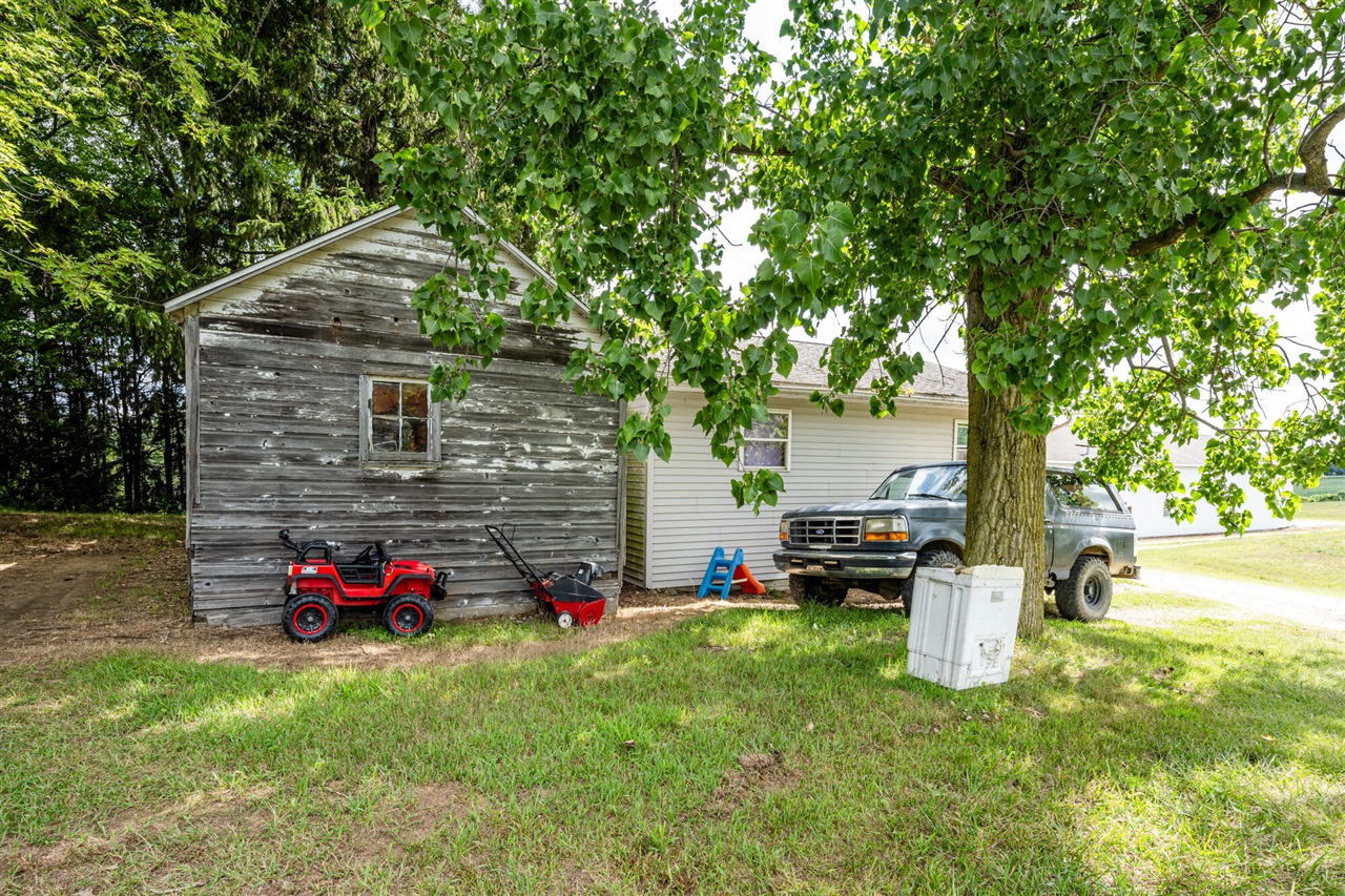 1980 Angling Road Coloma, MI 49038 - Photo 7 of 48