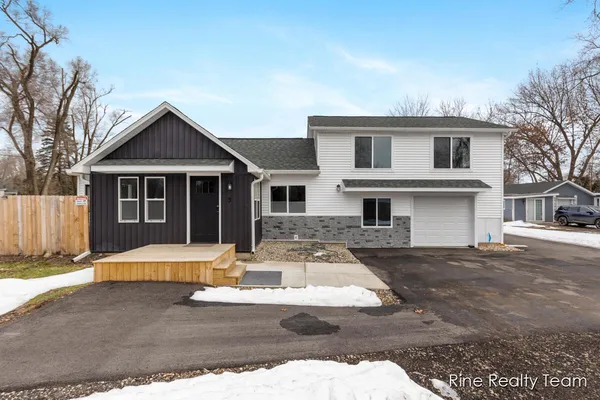 $334,900 | 68199 Sassafras Street, Edwardsburg, MI 49112