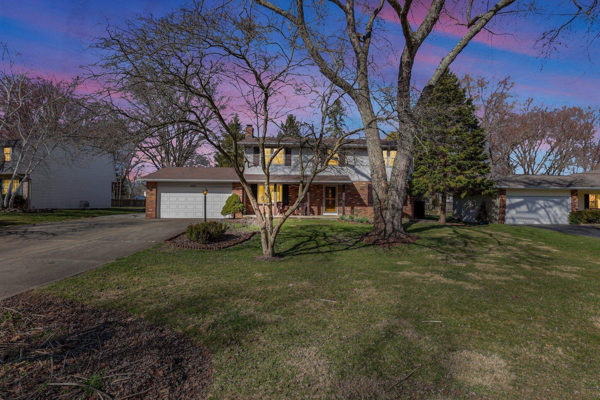 2470 Merbrook Road Columbus, OH 43235 - Photo 5 of 50 1-web-or-mls-Twilight