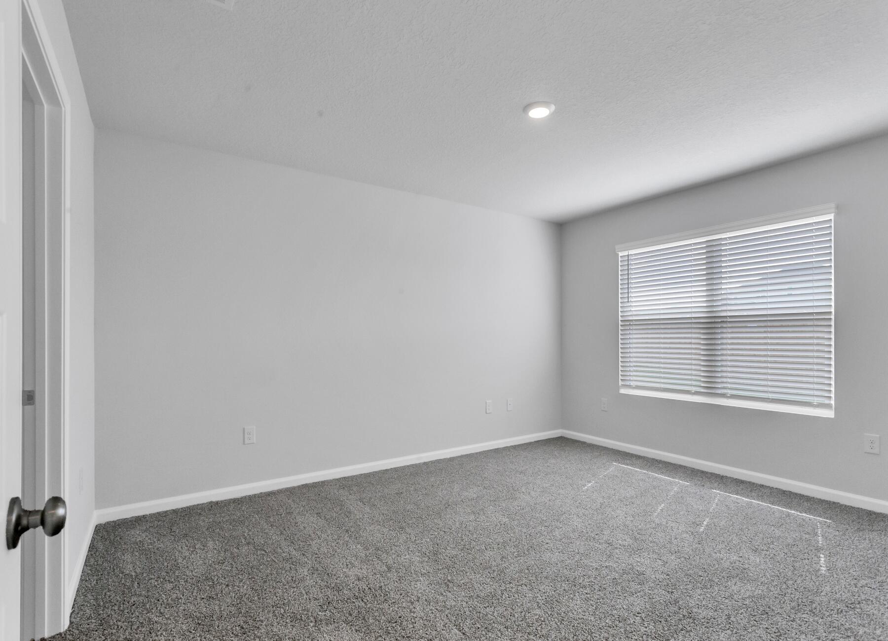 839 Otto Loop Crestview, FL 32539 - Photo 23 of 34 an empty room with a window