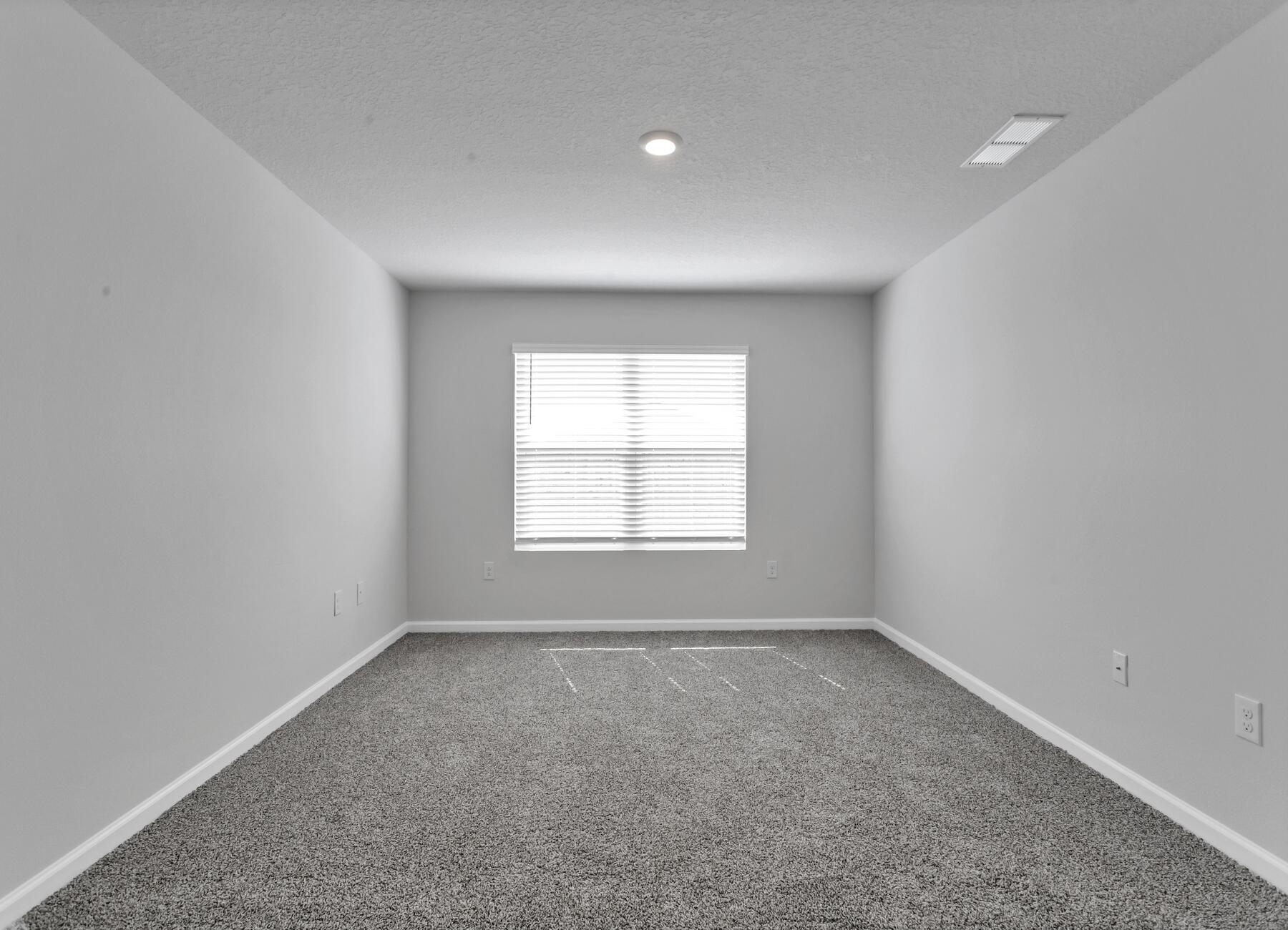 839 Otto Loop Crestview, FL 32539 - Photo 26 of 34 an empty room with a window