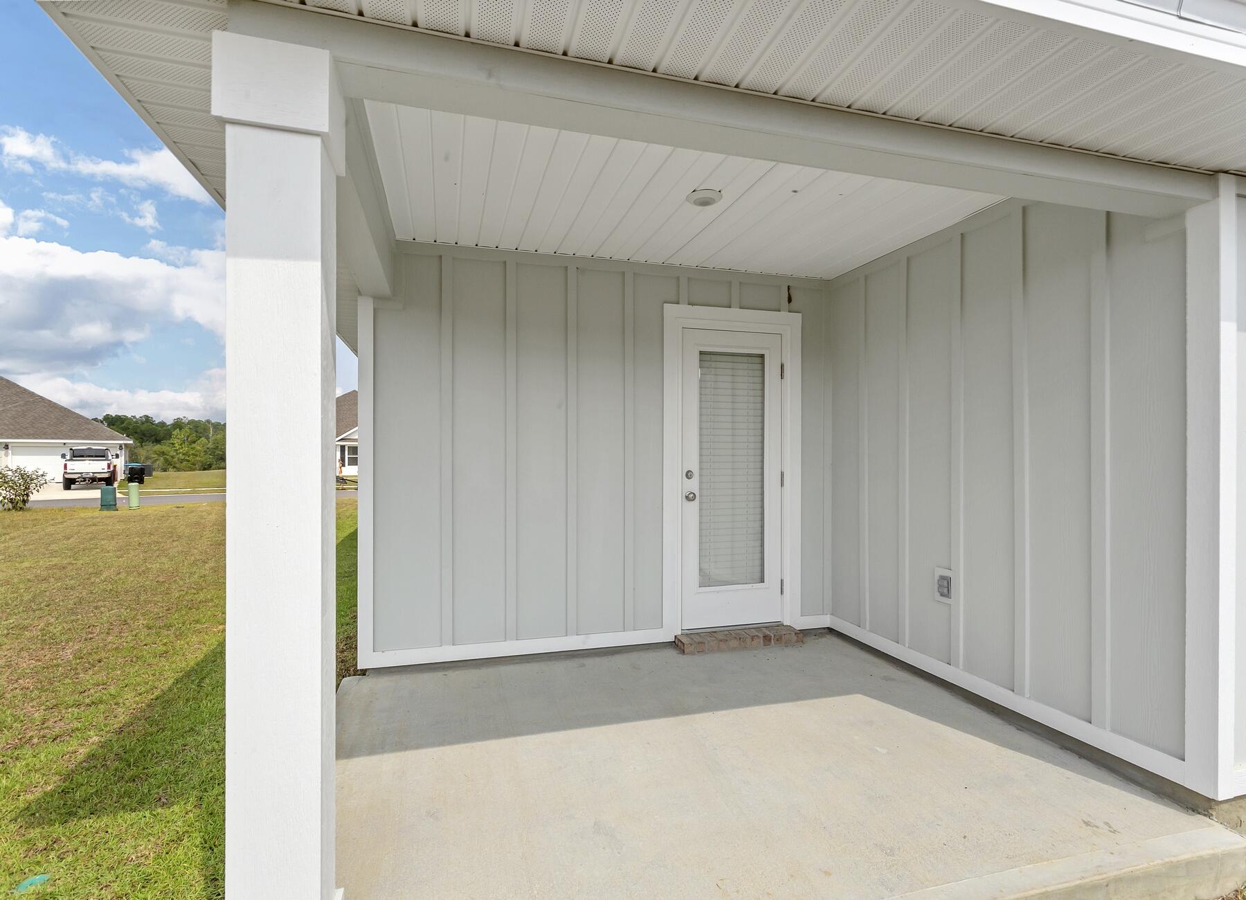 839 Otto Loop Crestview, FL 32539 - Photo 5 of 34 a view of a balcony