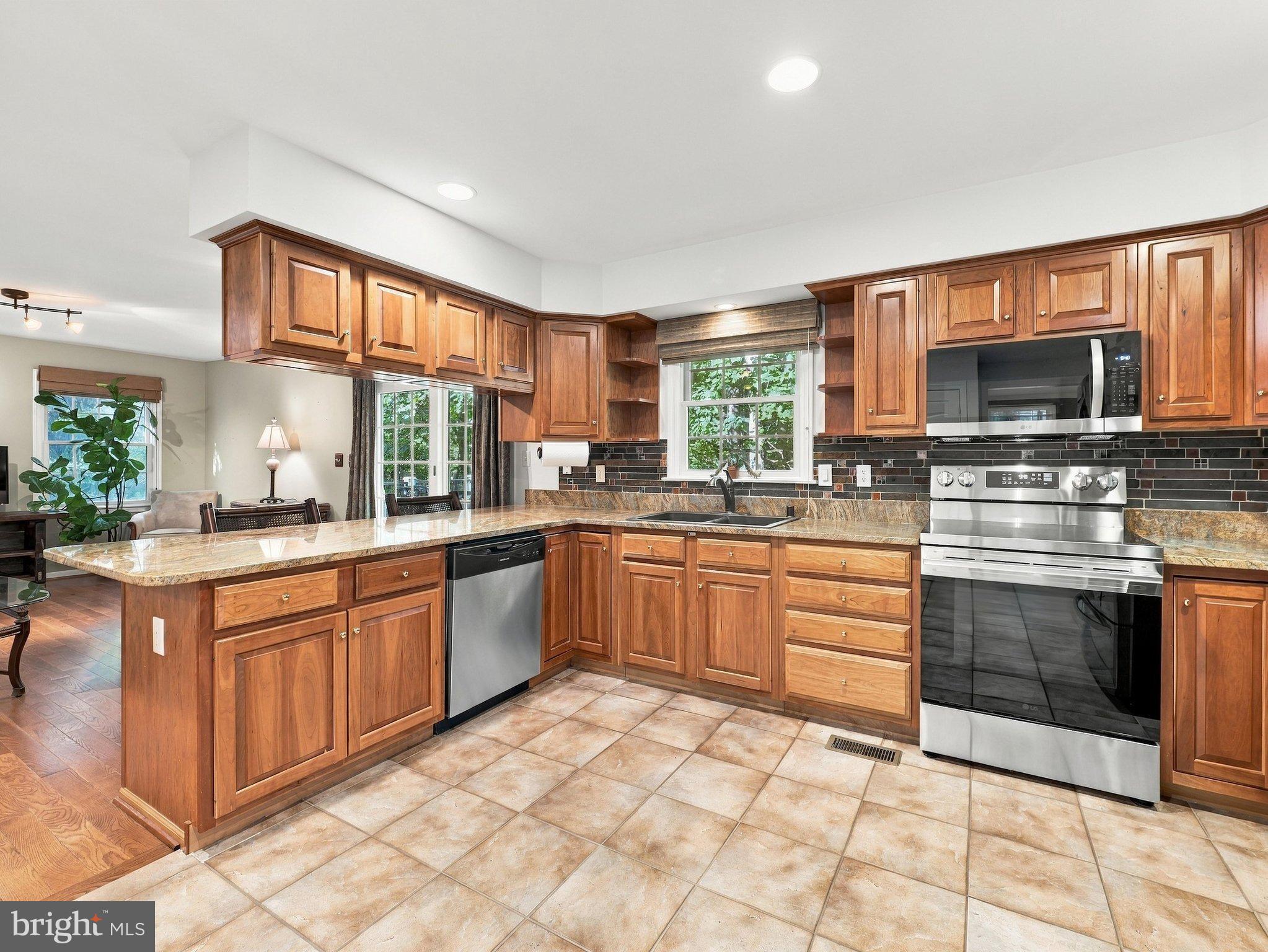 5826 Moser Road Boonsboro, MD 21713 - Photo 6 of 38 Custom cabinetry and gorgeous granite