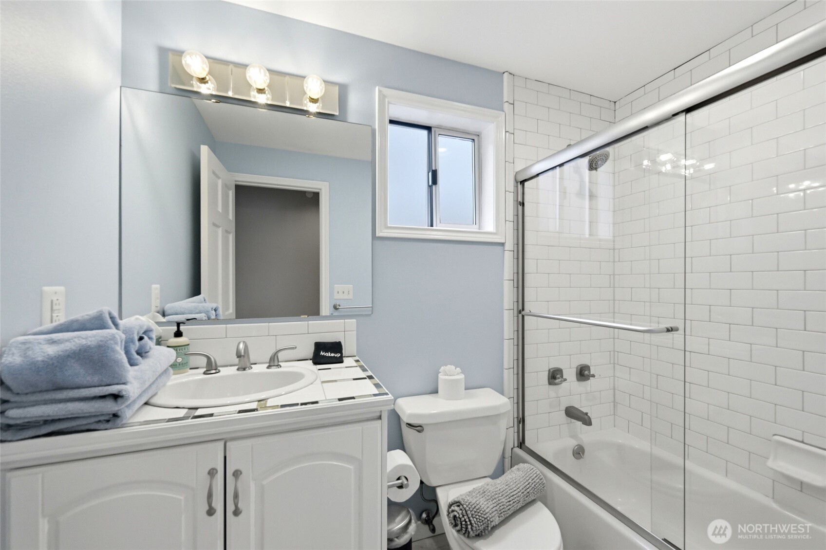 2107 North 63rd Street Seattle, WA 98103 - Photo 11 of 40 Gallery Image 11