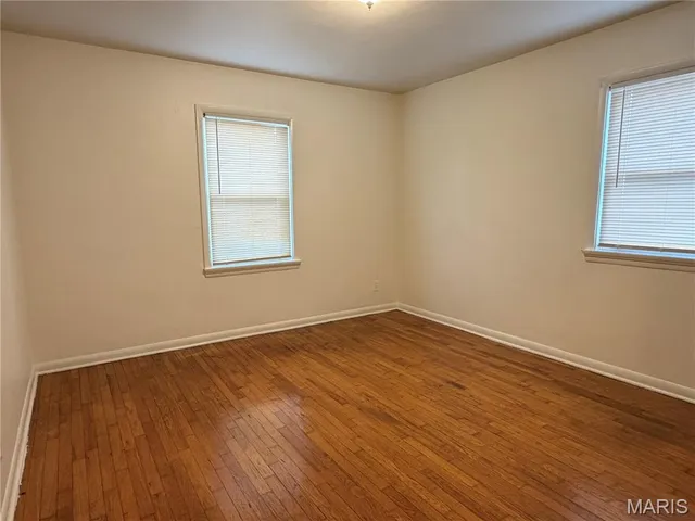 $1,200 | 1070 Loekes Drive, Florissant, MO 63031