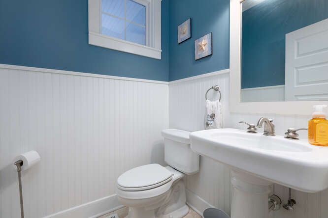 7 Windward Way Ottawa, IL 61350 - Photo 36 of 47 a bathroom with a toilet sink and mirror