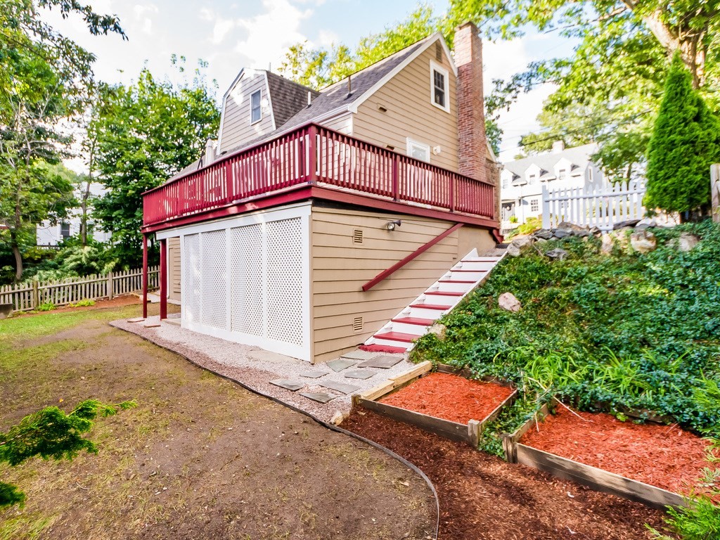 323 Florence Road Waltham, MA 02453 - Photo 6 of 18