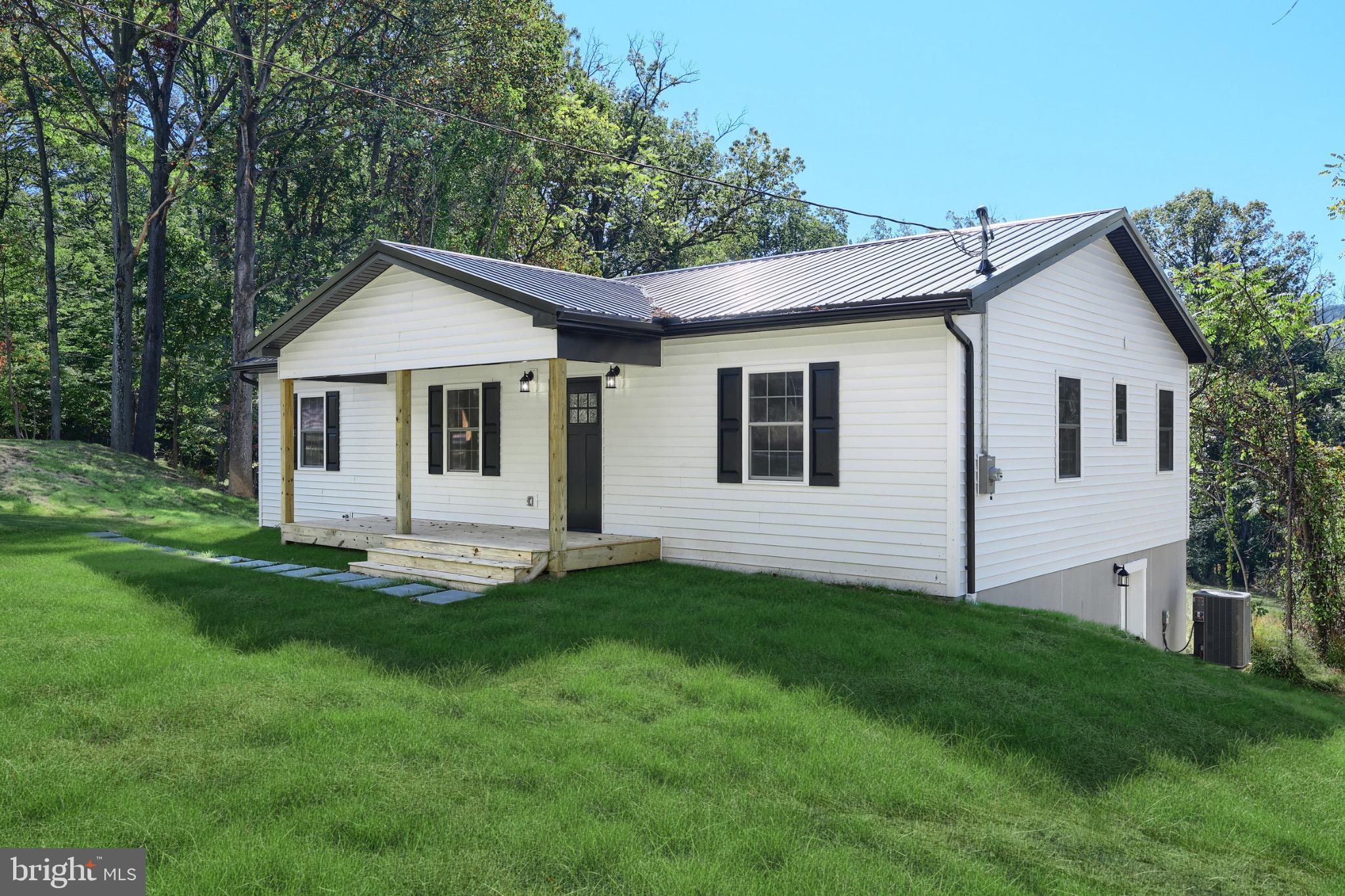 10 Echo Trail Fairfield, PA 17320 - Photo 17 of 43 a view of a house with a yard
