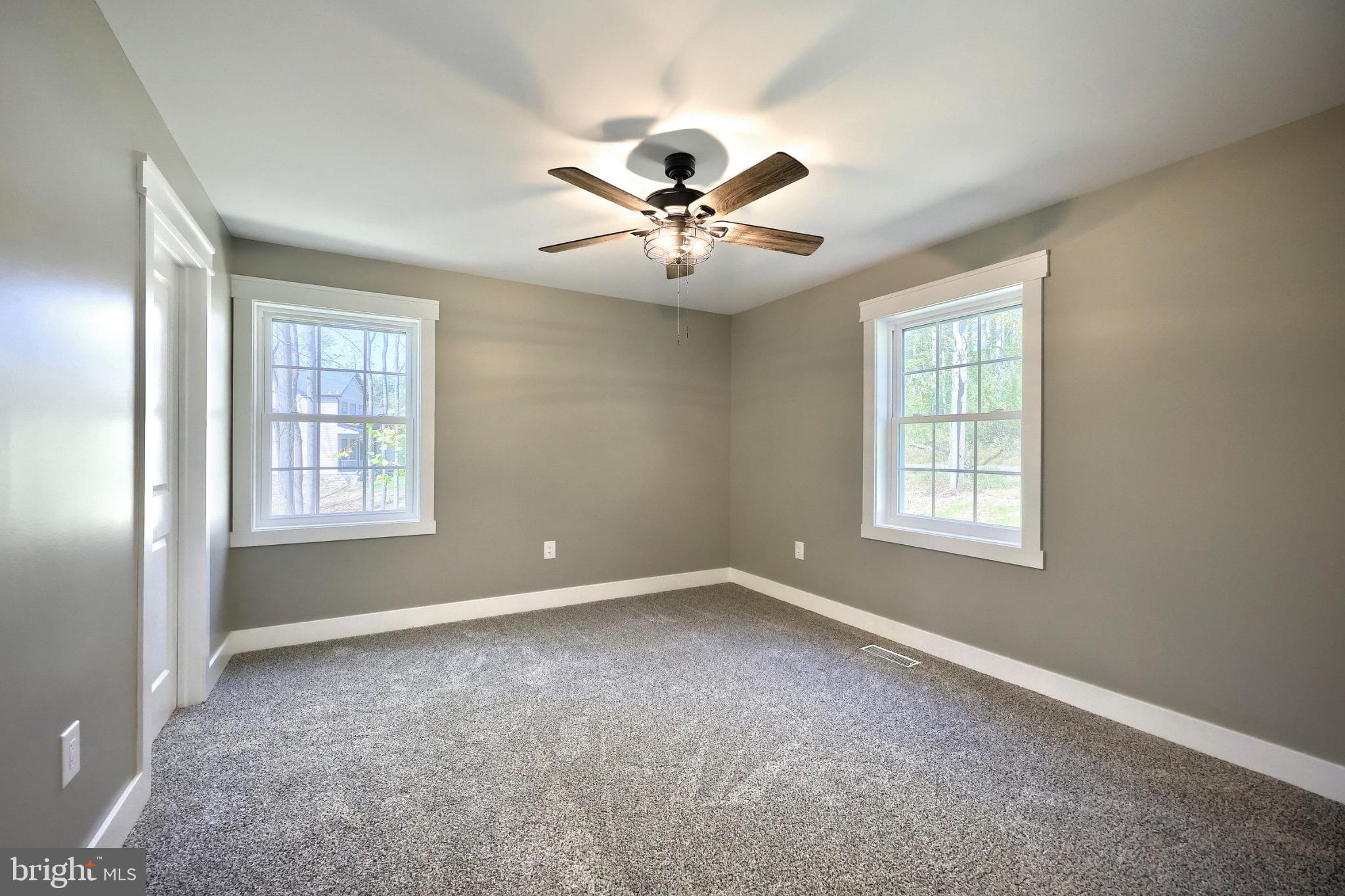 10 Echo Trail Fairfield, PA 17320 - Photo 33 of 43 a view of an empty room with a window