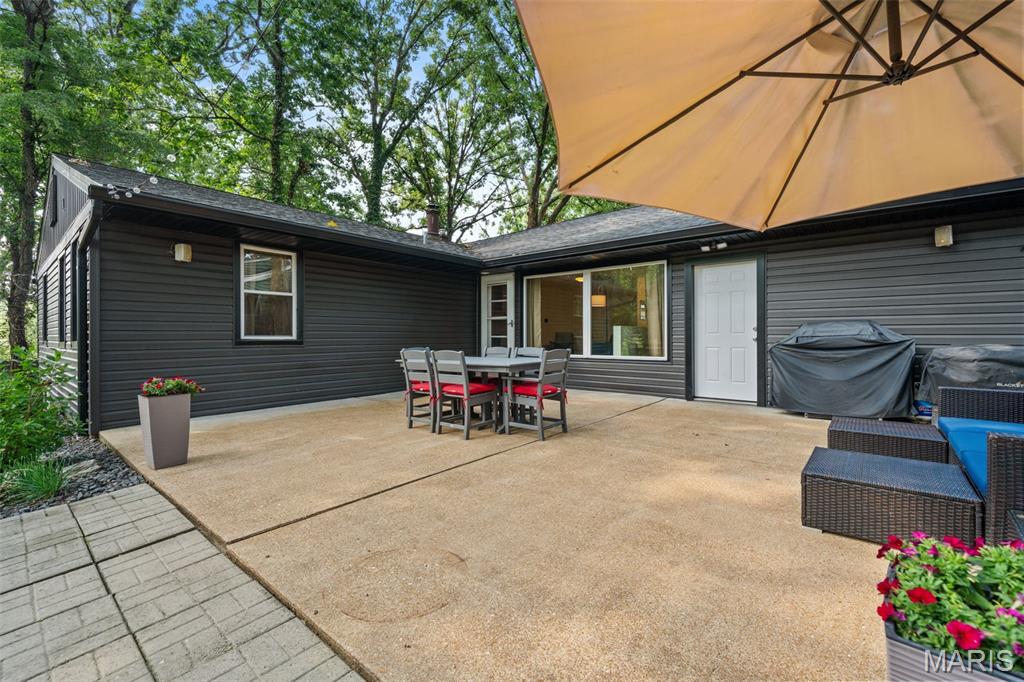 1414 Grant Road Webster Groves, MO 63119 - Photo 42 of 48 Gallery Image 42