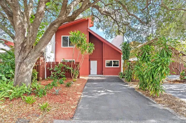 $544,000 | 6884 Northwest 30th Avenue, Fort Lauderdale, FL 33309