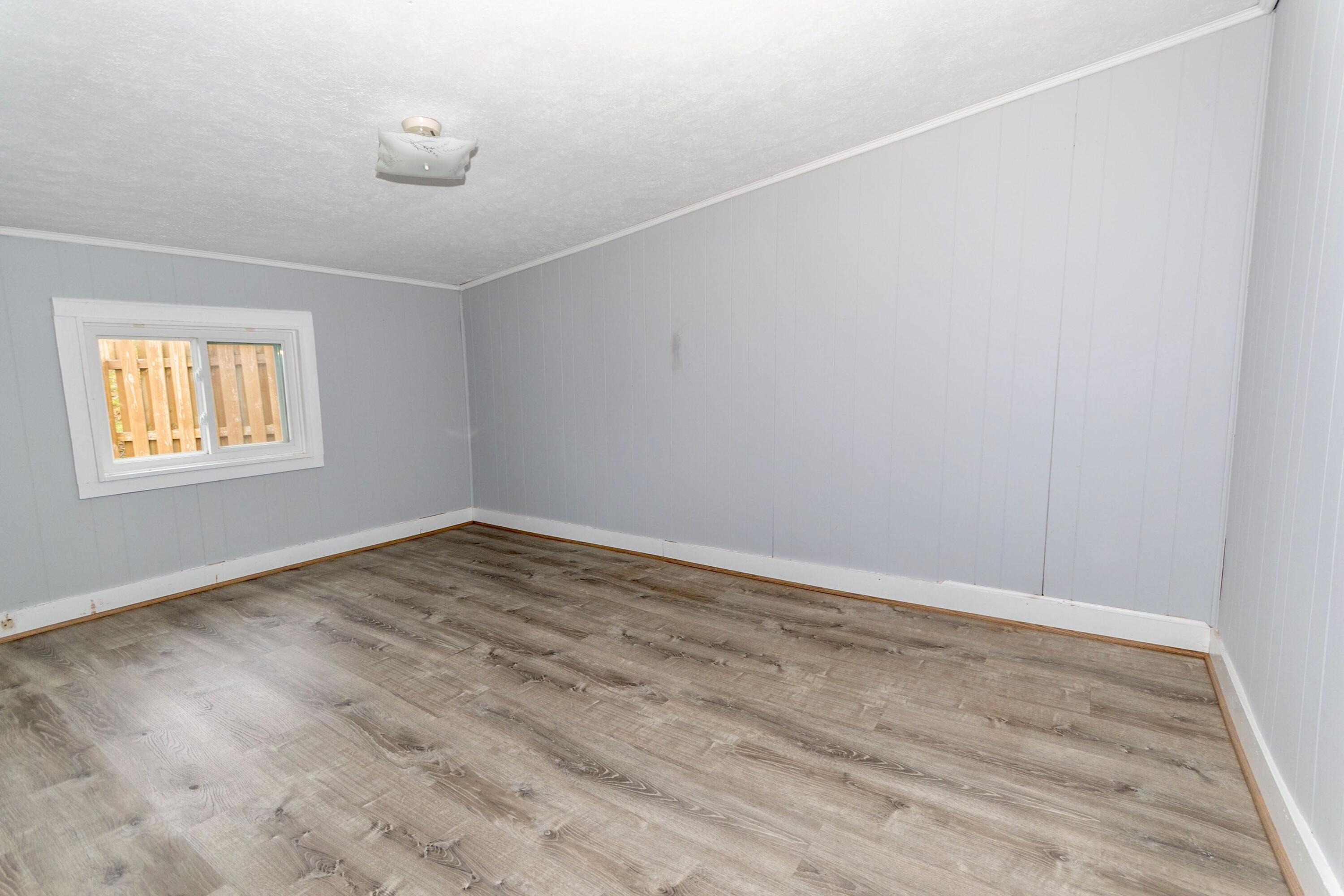 1315 Giles Road Blacksburg, VA 24060 - Photo 18 of 26 Giles - 17