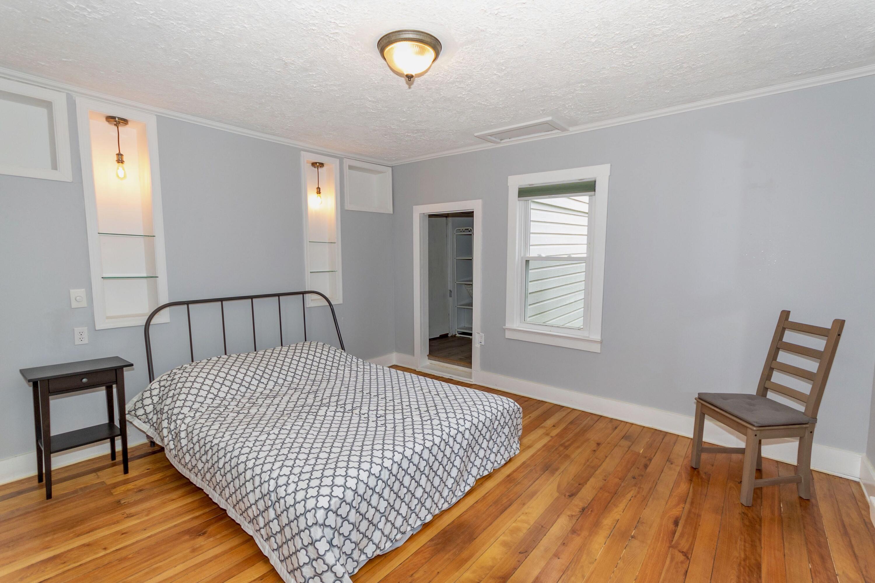 1315 Giles Road Blacksburg, VA 24060 - Photo 20 of 26 Giles - 19