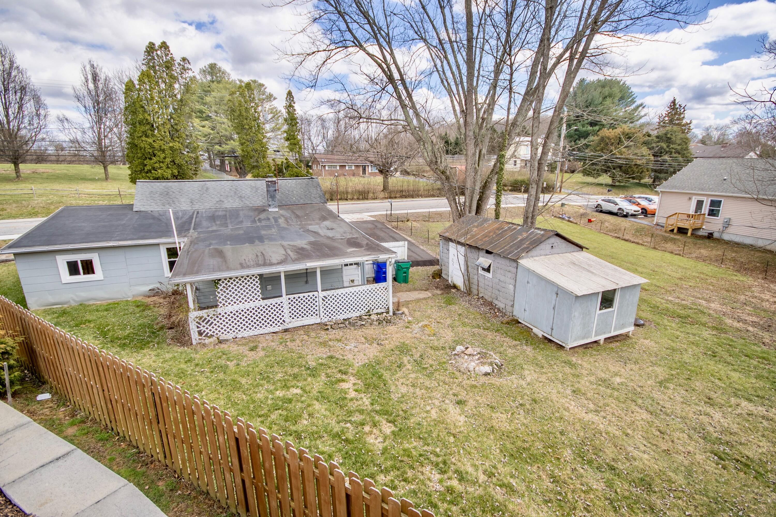 1315 Giles Road Blacksburg, VA 24060 - Photo 25 of 26 Giles - 24